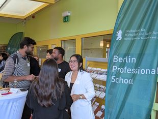 Neue Studierende am Campus