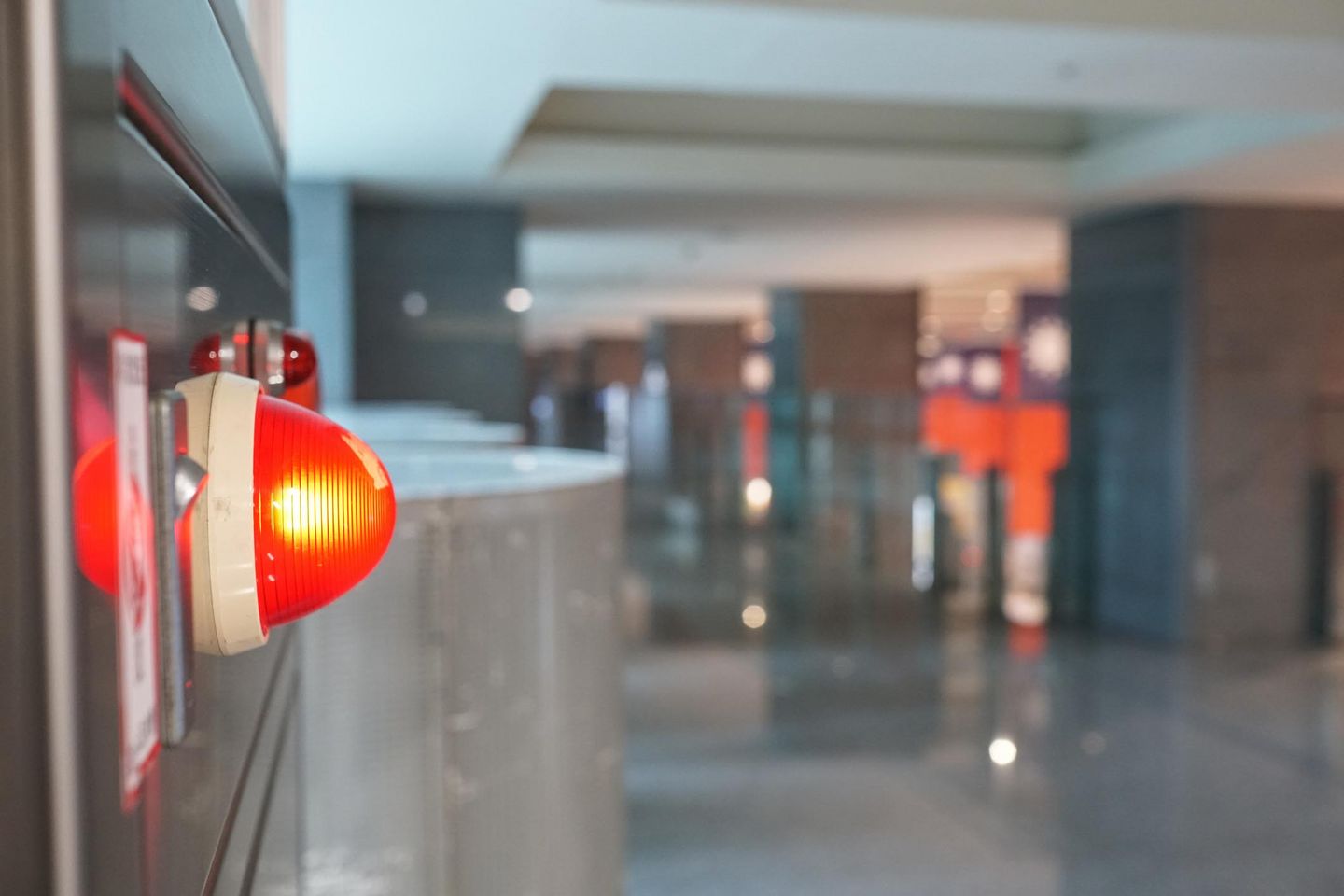Bild zeigt rote Alarmlampe