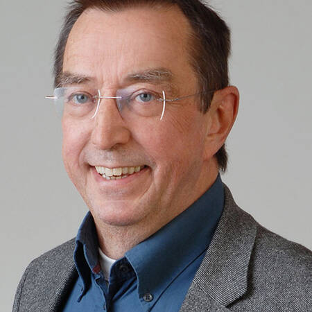 Dr. Wolfgang Looss